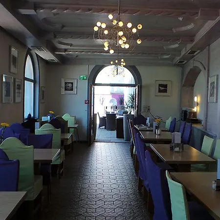 Altstadt Genusshotel Auracher Loechl Отель Куфштайн