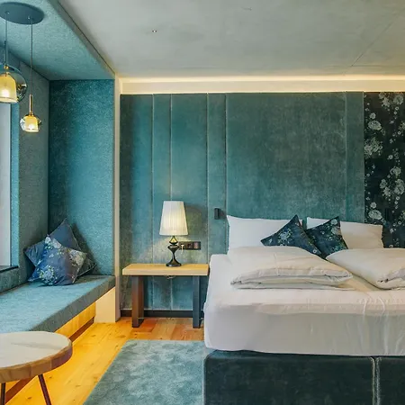 酒店 Altstadt Genusshotel Auracher Loechl 3*