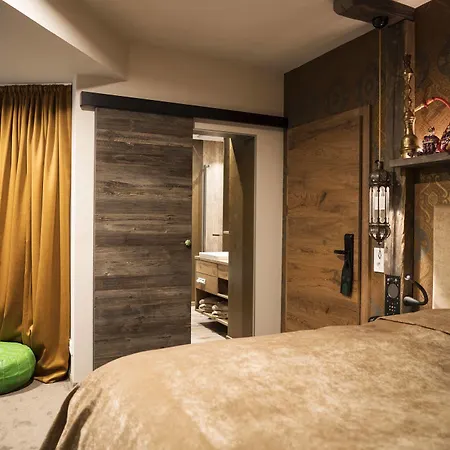 Hotel Altstadt Genusshotel Auracher Loechl 3*