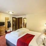 Altstadt Genusshotel Auracher Loechl קופשטיין